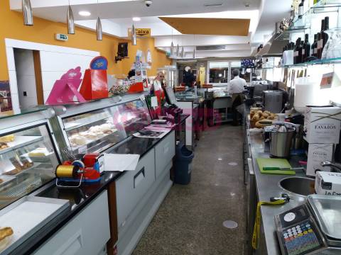 Padaria / Pastelaria  Trespasse em Mafamude e Vilar do Paraíso,Vila Nova de Gaia