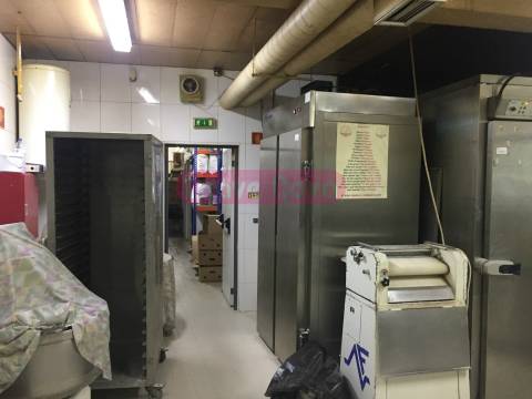 Padaria / Pastelaria  Trespasse em Mafamude e Vilar do Paraíso,Vila Nova de Gaia