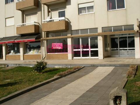 Loja  Arrendamento em São João da Madeira,São João da Madeira