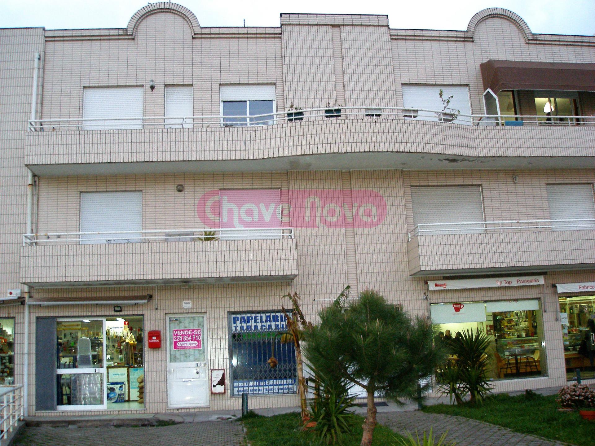 Loja  Venda em Baguim do Monte (Rio Tinto),Gondomar