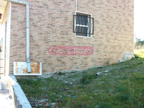 Moradia Devoluta  Venda em Mosteiro,Vieira do Minho