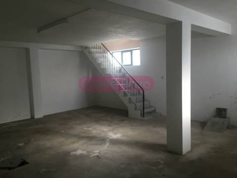 Loja  Venda em Serzedo e Perosinho,Vila Nova de Gaia