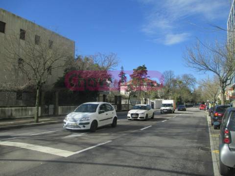 Loja  Venda em Lordelo do Ouro e Massarelos,Porto