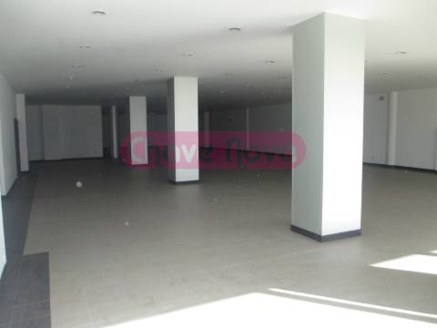 Loja  Venda em Lordelo do Ouro e Massarelos,Porto