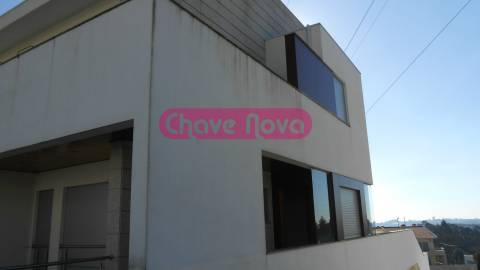 Moradia Isolada T3+1 Venda em Baguim do Monte (Rio Tinto),Gondomar