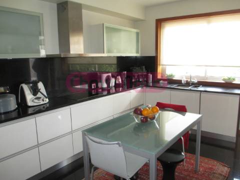 Moradia Geminada T4 Venda em Arcozelo,Vila Nova de Gaia