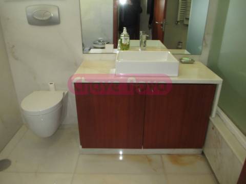 Moradia Geminada T4 Venda em Arcozelo,Vila Nova de Gaia