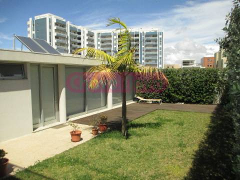 Moradia Geminada T4 Venda em Arcozelo,Vila Nova de Gaia