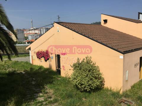 Moradia para Restaurar  Venda em Mafamude e Vilar do Paraíso,Vila Nova de Gaia