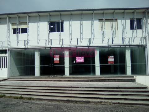 Armazém  Venda em Fornos,Santa Maria da Feira