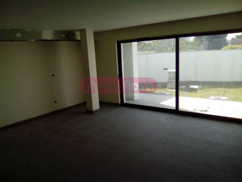 Moradia Isolada T3+1 Venda em São João da Madeira,São João da Madeira