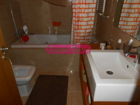 Moradia Geminada  Venda em Gondomar (São Cosme), Valbom e Jovim,Gondomar