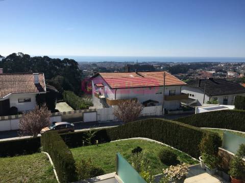 Moradia em Banda  Venda em Mafamude e Vilar do Paraíso,Vila Nova de Gaia
