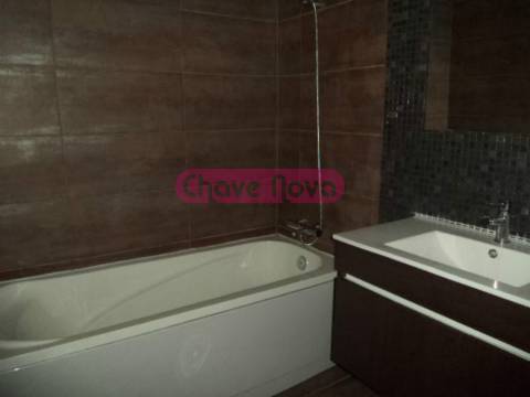 Moradia em Banda  Venda em Fânzeres e São Pedro da Cova,Gondomar