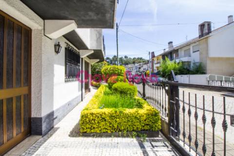 Moradia Isolada  Venda em Baguim do Monte (Rio Tinto),Gondomar