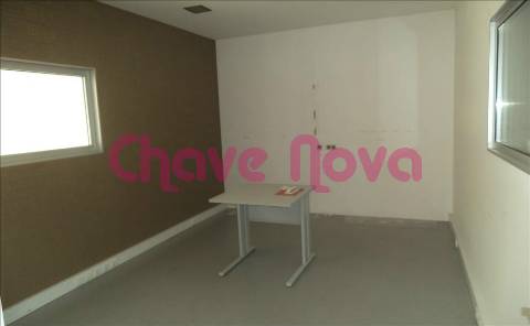 Armazém  Venda em Vilar de Pinheiro,Vila do Conde