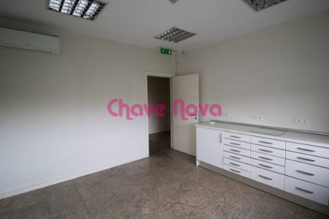 Loja  Arrendamento em Gondomar (São Cosme), Valbom e Jovim,Gondomar