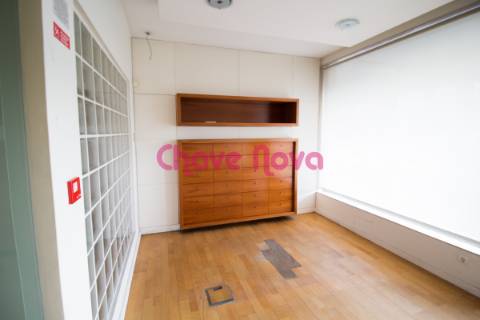 Loja  Arrendamento em Gondomar (São Cosme), Valbom e Jovim,Gondomar