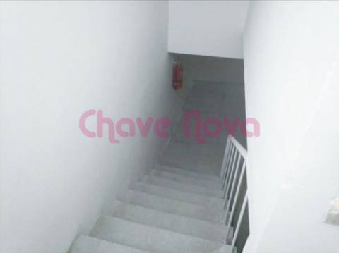 Loja  Arrendamento em Cedofeita, Santo Ildefonso, Sé, Miragaia, São Nicolau e Vitória,Porto