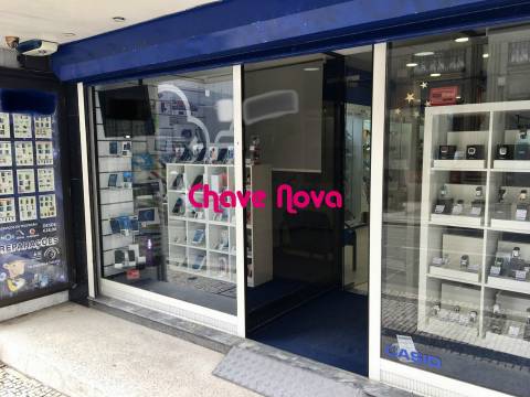 Loja  Trespasse em Cedofeita, Santo Ildefonso, Sé, Miragaia, São Nicolau e Vitória,Porto