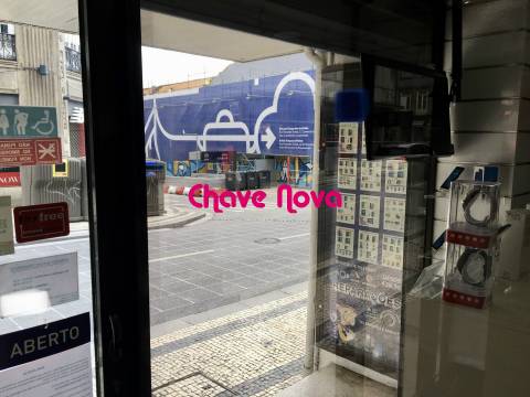 Loja  Trespasse em Cedofeita, Santo Ildefonso, Sé, Miragaia, São Nicolau e Vitória,Porto