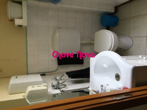 Loja  Trespasse em Cedofeita, Santo Ildefonso, Sé, Miragaia, São Nicolau e Vitória,Porto