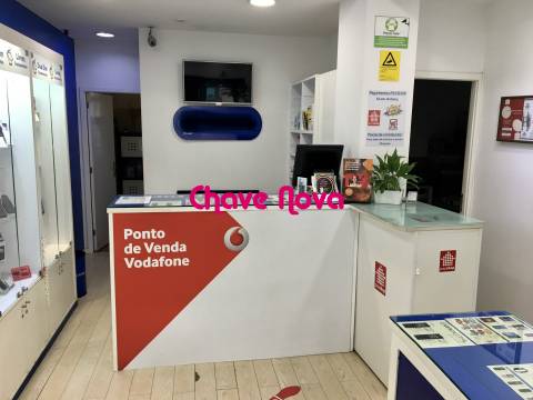 Loja  Trespasse em Cedofeita, Santo Ildefonso, Sé, Miragaia, São Nicolau e Vitória,Porto