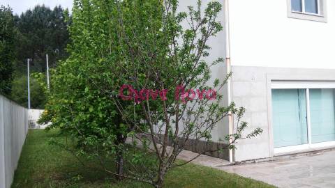 Moradia T5 Venda em Merelim (São Paio), Panoias e Parada de Tibães,Braga