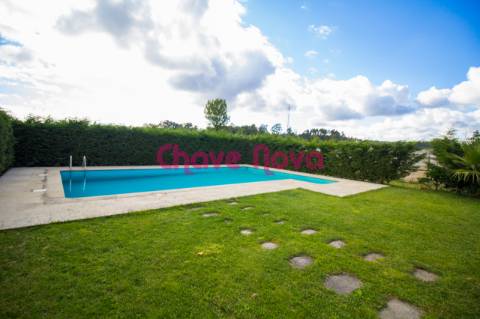 Moradia Rústica T3 Venda em Nogueira e Silva Escura,Maia