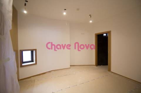 Moradia Rústica T3 Venda em Nogueira e Silva Escura,Maia