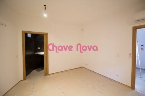 Moradia Rústica T3 Venda em Nogueira e Silva Escura,Maia