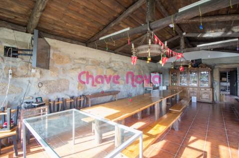 Moradia Rústica T3 Venda em Nogueira e Silva Escura,Maia