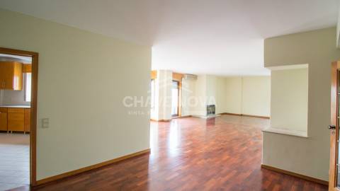 Apartamento T5 Venda em Lordelo do Ouro e Massarelos,Porto