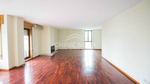 Apartamento T5 Venda em Lordelo do Ouro e Massarelos,Porto