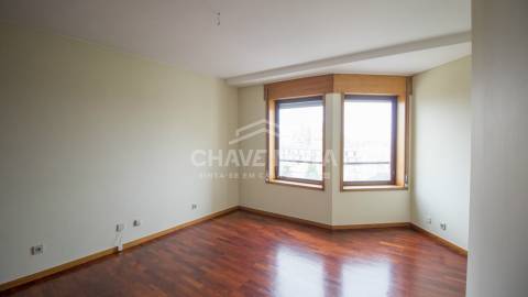 Apartamento T5 Venda em Lordelo do Ouro e Massarelos,Porto