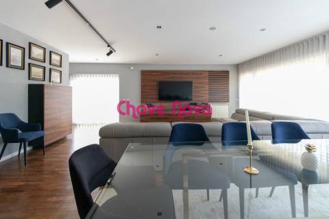 Moradia Geminada T3 Venda em Mozelos,Santa Maria da Feira