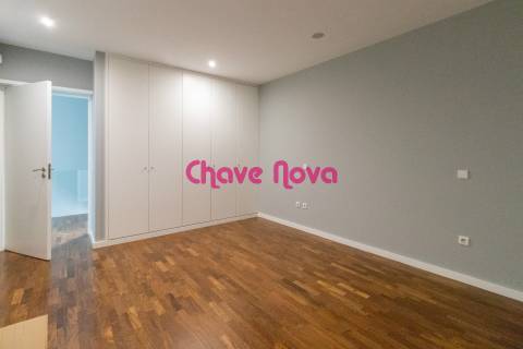 Moradia Geminada T3 Venda em Mozelos,Santa Maria da Feira