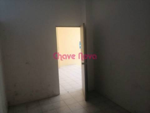 Loja  Venda em Águas Santas,Maia