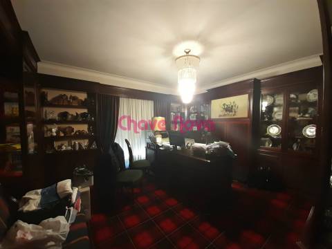 Moradia T4 Venda em Baguim do Monte (Rio Tinto),Gondomar