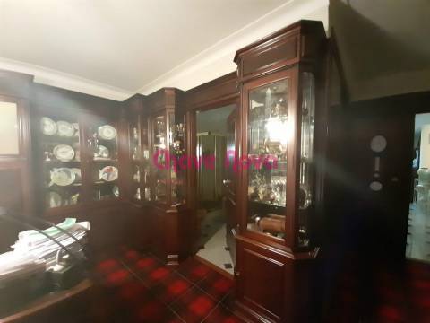 Moradia T4 Venda em Baguim do Monte (Rio Tinto),Gondomar