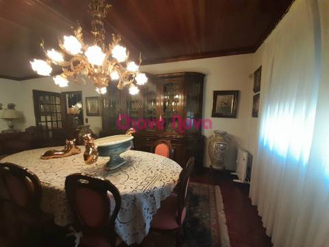 Moradia T4 Venda em Baguim do Monte (Rio Tinto),Gondomar