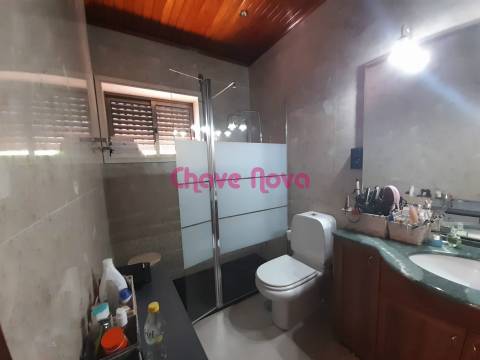 Moradia T4 Venda em Baguim do Monte (Rio Tinto),Gondomar