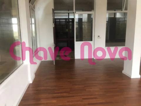 Loja  Venda em Mindelo,Vila do Conde