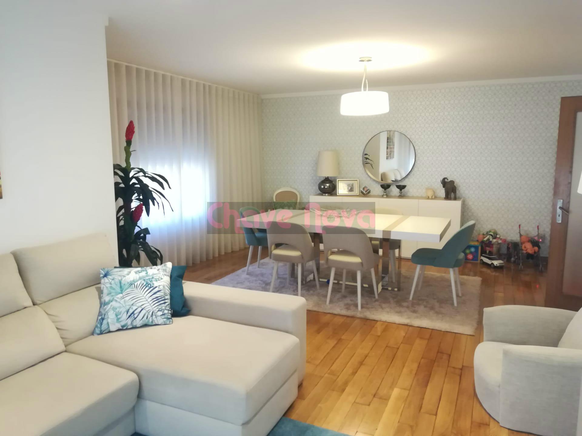 Apartamento T3 DUPLEX Venda em Canelas,Vila Nova de Gaia