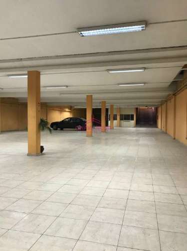 Armazém  Venda em Cedofeita, Santo Ildefonso, Sé, Miragaia, São Nicolau e Vitória,Porto