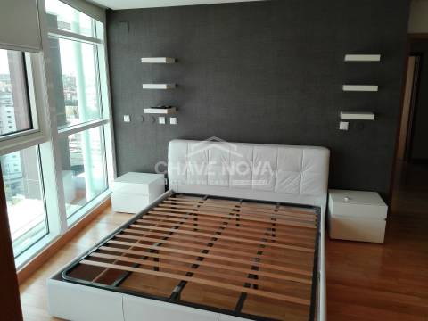 Apartamento T3 DUPLEX Venda em Parque das Nações,Lisboa