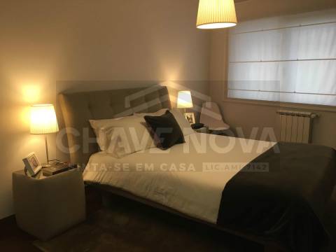 Apartamento T4 Venda em Cedofeita, Santo Ildefonso, Sé, Miragaia, São Nicolau e Vitória,Porto