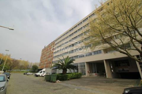 Apartamento T3 Venda em Ramalde,Porto