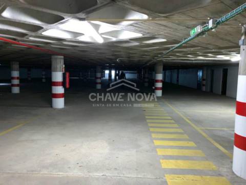 Apartamento T3 Venda em Ramalde,Porto