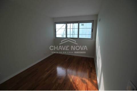 Apartamento T3 Venda em Ramalde,Porto